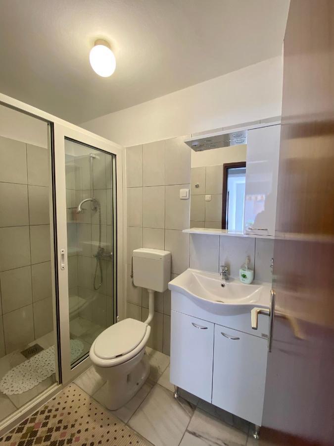 Apartman Mira โอปาติยา ภายนอก รูปภาพ